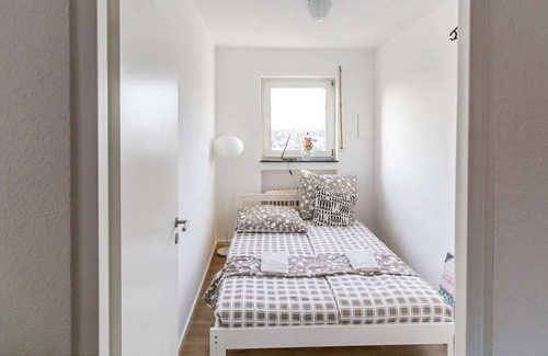 Bruchkoebel Apartment | HÖ01 large apartment with dryer and washing machine