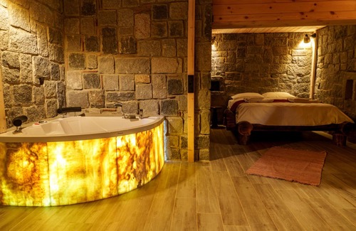 Rize Hotel | Hobbit Chalet