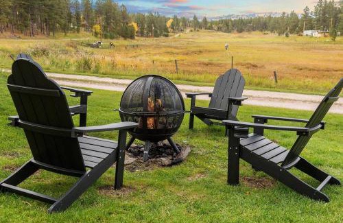 Custer House | Hobbit Hole BHBungalows #3