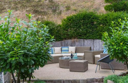 Folkestone House | Hockley House by Bloom Stays