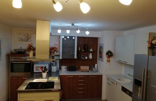 Bayreuth Apartment | Hofgarten apartment = Bayreuth's best location, with parking space 150sqm with air conditioning