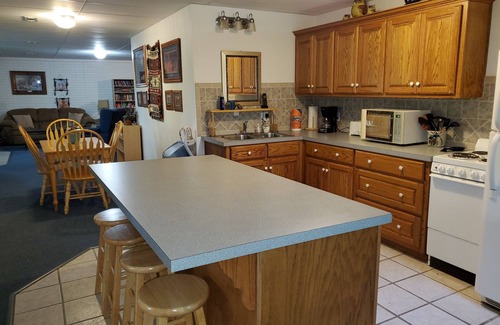Lost Bridge Village House | Hog Heaven-Lakefront-2 Kitchens, 2 Living Areas, Private & Wooded