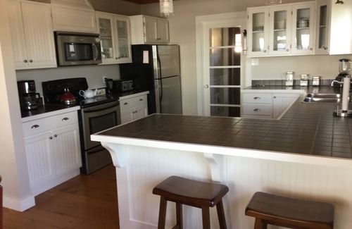 Trinity East Cottage | Hogarth House in Beautiful Trinity East Newfoundland