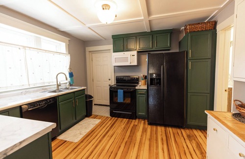 Hokah Apartment | Hokah Ohana House: Historic charm, Modern updates