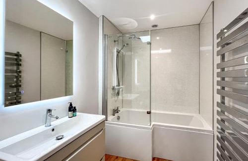 Alderbury House | Hole Farm - Stable Cottage