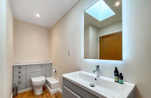 Alderbury House | Hole Farm - Stable Cottage