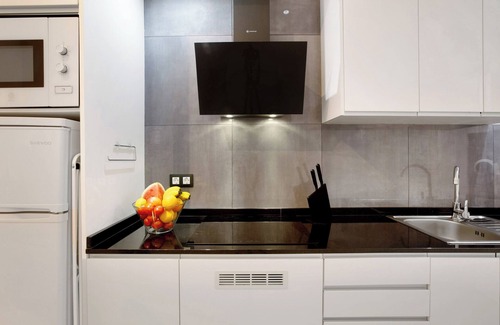 Las Palmas de Gran Canaria House | Holiday Home 'Beach Studio Apartment Canteras' with Sea View & Wi-Fi