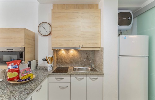 Las Palmas de Gran Canaria Apartment | Holiday Studio 'Siempreviva Beach' with Wi-Fi