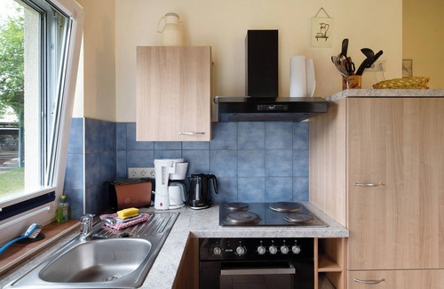 Feldberger Seenlandschaft House | Holiday home 'Rethra Süd' with water view, private terrace and WLAN