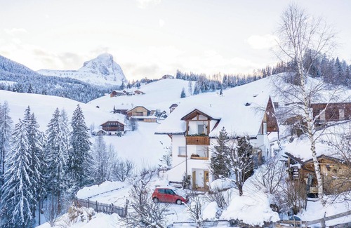 San Martino in Badia Apartment | Holiday Apartment B in House Belodei with Mountain View & Wi-Fi; Parking Available