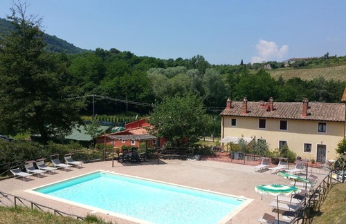 Serravalle Pistoiese Apartment | Holiday apartment Crepuscolo with swimming pool