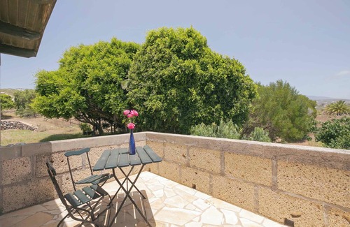 Granadilla de Abona Apartment | Holiday Apartment "Casa Killa" with Sea View, Terrace & Shared Garden