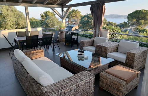 Sveti Filip i Jakov Apartment | Holiday apartment Sveti Filip i Jakov for 1 - 6 persons with 3 bedrooms - Holiday apartment
