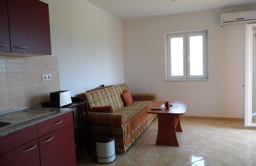 Sveti Vid-Miholjice House | Holiday apartment Sveti Vid-Miholjice for 1 - 5 persons with 2 bedrooms - Holiday house