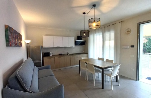 Peschiera del Garda Apartment | Holiday apartment Peschiera del Garda for 1 - 10 persons with 2 bedrooms - Holiday apartment