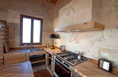 Saline di Volterra Apartment | holiday apartment "Villa Forma" with communal pool
