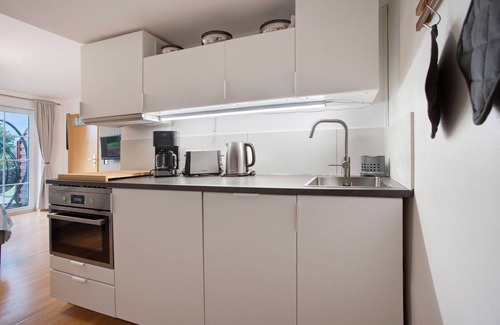 Ribnitz-Damgarten Apartment | Holiday Apartment Lütte Veer, incl. 2 E-Bikes and Wi-Fi