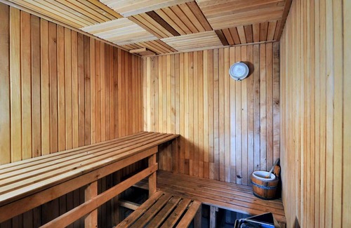 Tatranska Lomnica Apartment | Holiday apartment with TV and fireplace