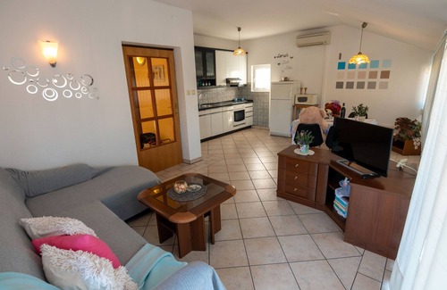 Rab Town Apartment | Holiday apartment mit Klimaanlage und Meerblick