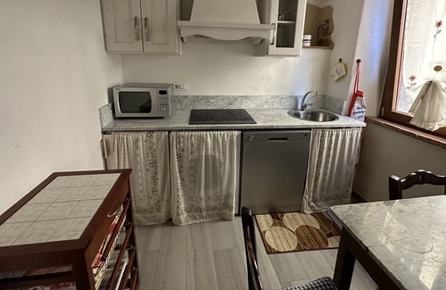 Castel del Piano Apartment | Holiday Apartment "A Casa Da Nonna Elisa" with Wi-Fi