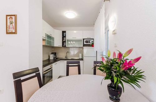 Novi Vinodolski Apartment | Holiday apartment with sea views and large terrace