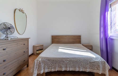 Acate Apartment | Holiday Apartment 'Appartamento con giardino' with Sea View, Shared Terrace & Garden