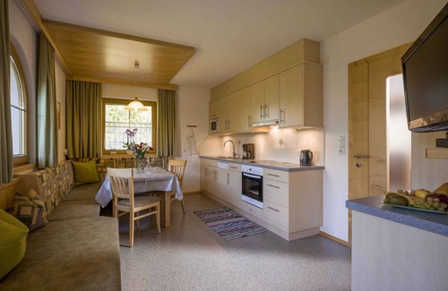 Gerlosbergeben Apartment | Holiday apartment with balcony in ski resort