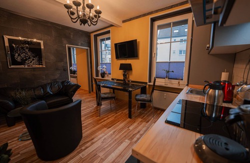 Mitte Apartment | Holiday Apartment '2' with Private Garden and Wi-Fi