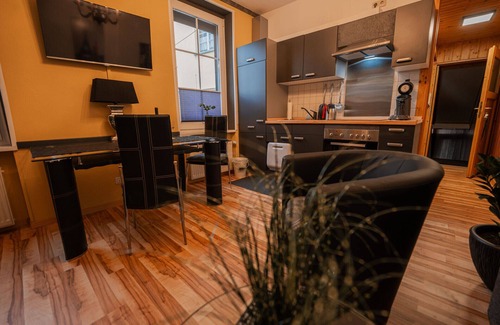 Mitte Apartment | Holiday Apartment '2' with Private Garden and Wi-Fi