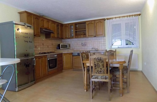 Lopar Apartment | Holiday apartment 50 m from the Adriatic Sea with a large terrace