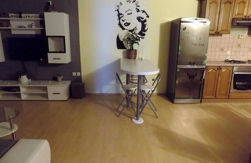 Lopar Apartment | Holiday apartment 50 m from the Adriatic Sea with a large terrace