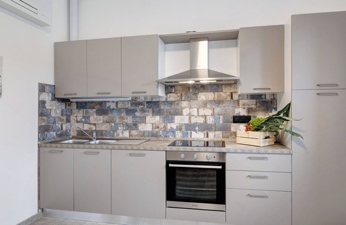 Andora Apartment | Holiday Apartment "Antichi Ricordi - Il Nido" with 2 Balconies, Shared Pool & Wi-Fi