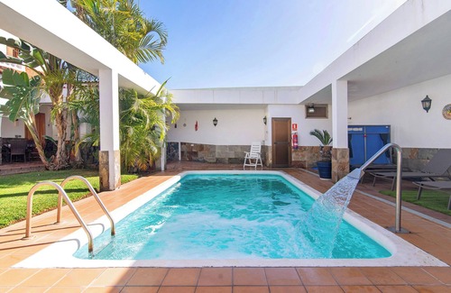 Valsequillo de Gran Canaria Apartment | Holiday Apartment 'Bonita Casa Para El Relax' with Mountain Views, Pool and Wi-Fi