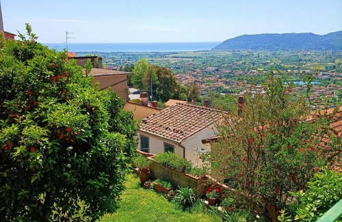 Castelnuovo Magra Apartment | Holiday apartment Castelnuovo Magra for 1 - 5 persons with 2 bedrooms - Holiday apartment