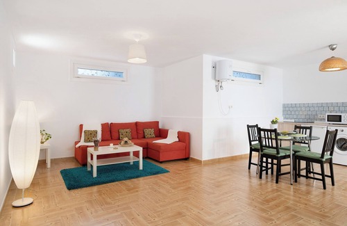 La Santa Apartment | Holiday Apartment 'Casa Rosi' with Private Terrace and Wi-Fi