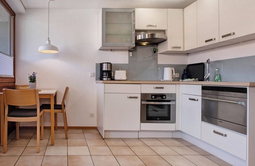 Langenargen Apartment | Holiday Apartment “DG2” in “Heinemann Guest House” on Lake Constance