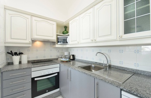 Puerto Calero Apartment | Holiday Apartment "Vistagua" with Beautiful Decor and Spacious Terrace with Ocean View