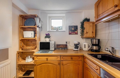 Wehrheim Apartment | Holiday Apartment 'Fewo Am Wiesbachtal' with Private Garden and Wi-Fi