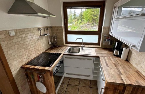 Albeck Apartment | Holiday Apartment "Haus Weitblick 1" near Slopes with Private Terrace & Wi-Fi