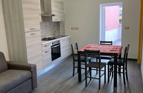 Ravenna Apartment | Holiday Apartment "Il Paradiso Holiday" with Private Terrace, A/C & Wi-Fi