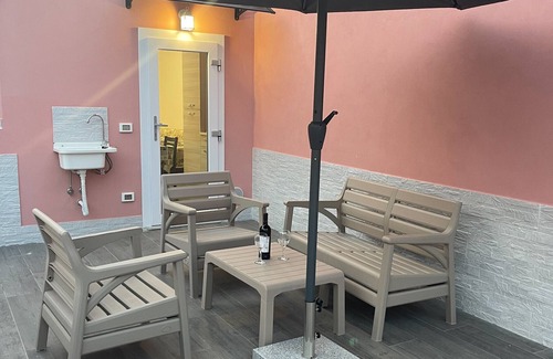 Ravenna Apartment | Holiday Apartment "Il Paradiso Holiday" with Private Terrace, A/C & Wi-Fi