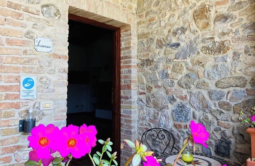 San Macario In Monte Apartment | Holiday Apartment 'Agriturismo Il Canneto' with Shared Pool & Wi-Fi