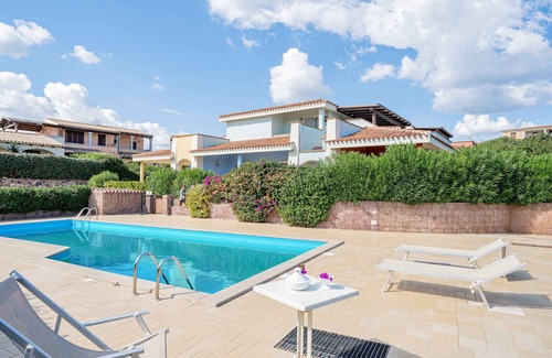 Monte Petrosu Apartment | Holiday apartment mit Pool