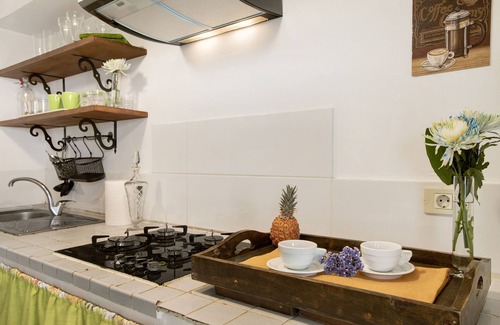 Tacoronte Apartment | Holiday Apartment "Jardín Del Sol" with Private Terraces, Private Garden & Wi-Fi