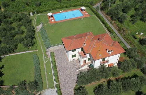 Vicopelago Apartment | Holiday apartment Lucca (Stadt) for 1 - 8 persons with 4 bedrooms - Holiday apartment