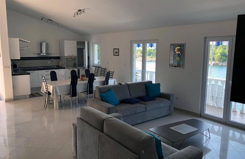 Obrovac House | Holiday apartment Obrovac for 1 - 8 persons with 4 bedrooms - Holiday house