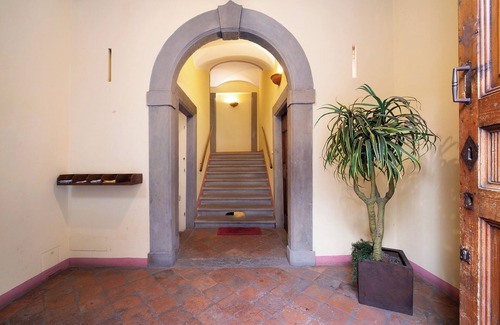 Citta Alta Apartment | Holiday Apartment "Penthouse in Città Alta - Bergamo" with Wi-Fi