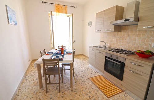 Otranto Historic Centre House | Holiday Apartment "Roberta" with Air Conditioning and Balcony