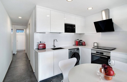 Playa del Ingles Apartment | Holiday Apartment "Tamaran Bureba 511" with Sea View, Shared Heated Pool & Wi-Fi