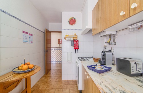 Se Apartment | Holiday Apartment “Tiagos” with Balcony, Air Conditioning & Wi-Fi